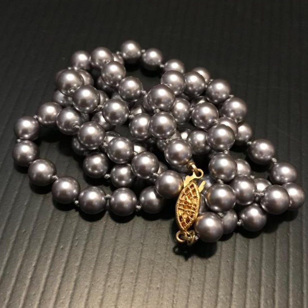 Premier Designs Faux Gray Pearl Necklace - Picture 7 of 7